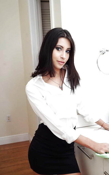 Rangy american dark-haired young Jade Jantzen stripping out 